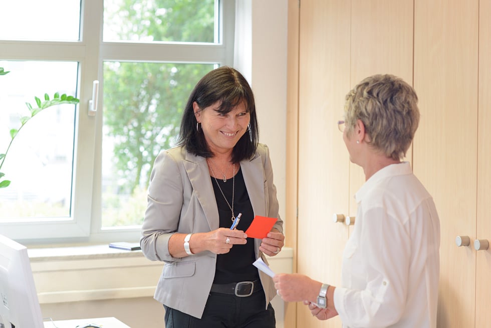 Ihr Steuerberater in Frankfurt und Weinheim: Steuerfachangestellte für Lohn und Gehalt bei Kurka Marion Schön und Martha Reinhard Ihr Steuerberater in Frankfurt und Weinheim: Steuerfachangestellte für Lohn und Gehalt bei Kurka Marion Schön und Martha Reinhard